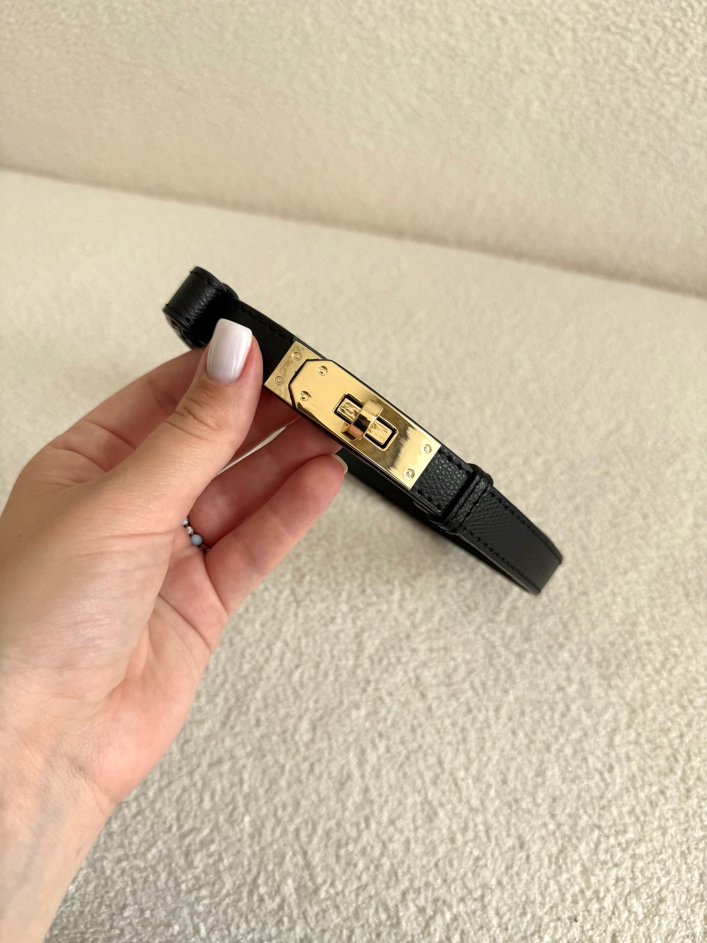 Formé – elegancki pas ze skóry naturalnej